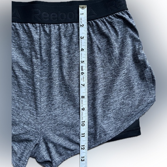 Reebok Athletic Shorts Black/Gray Built In Undershorts Women's Medium - Picture 8 of 8